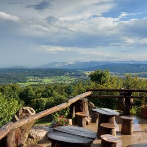 Gradišče nad Šentvidom in Stično